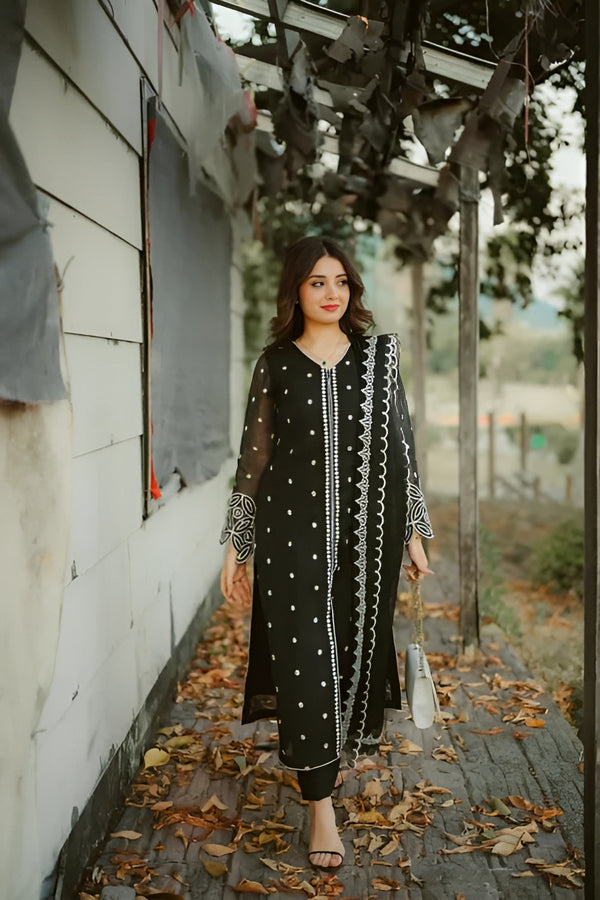 Black Beauty UNSTITCHED